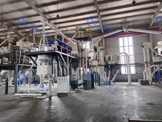 Peralatan kemasan granular yang kompak / hemat ruang untuk kisaran kemasan 25000G-3000KG